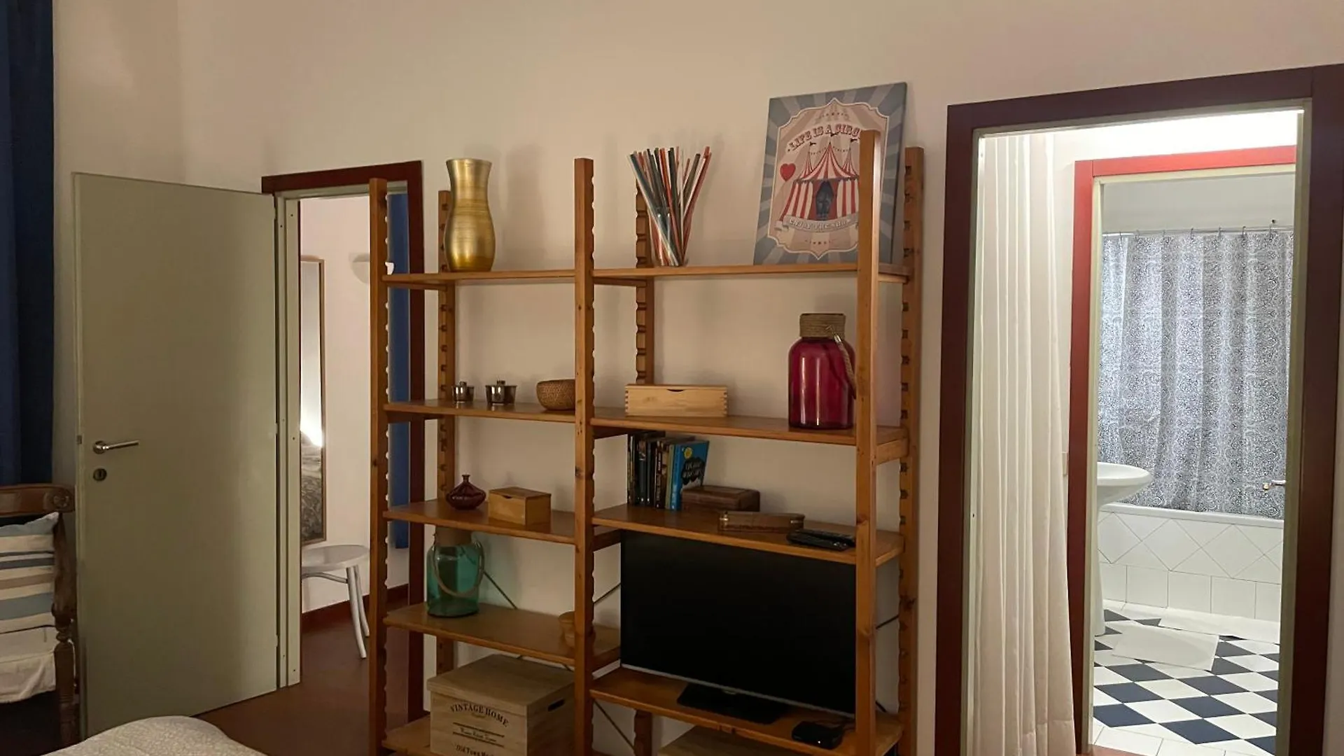 Casa Di Ringhiera Milanese Apartment